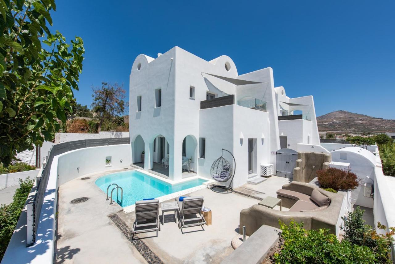 White Harmony Suites メガロホリ エクステリア 写真