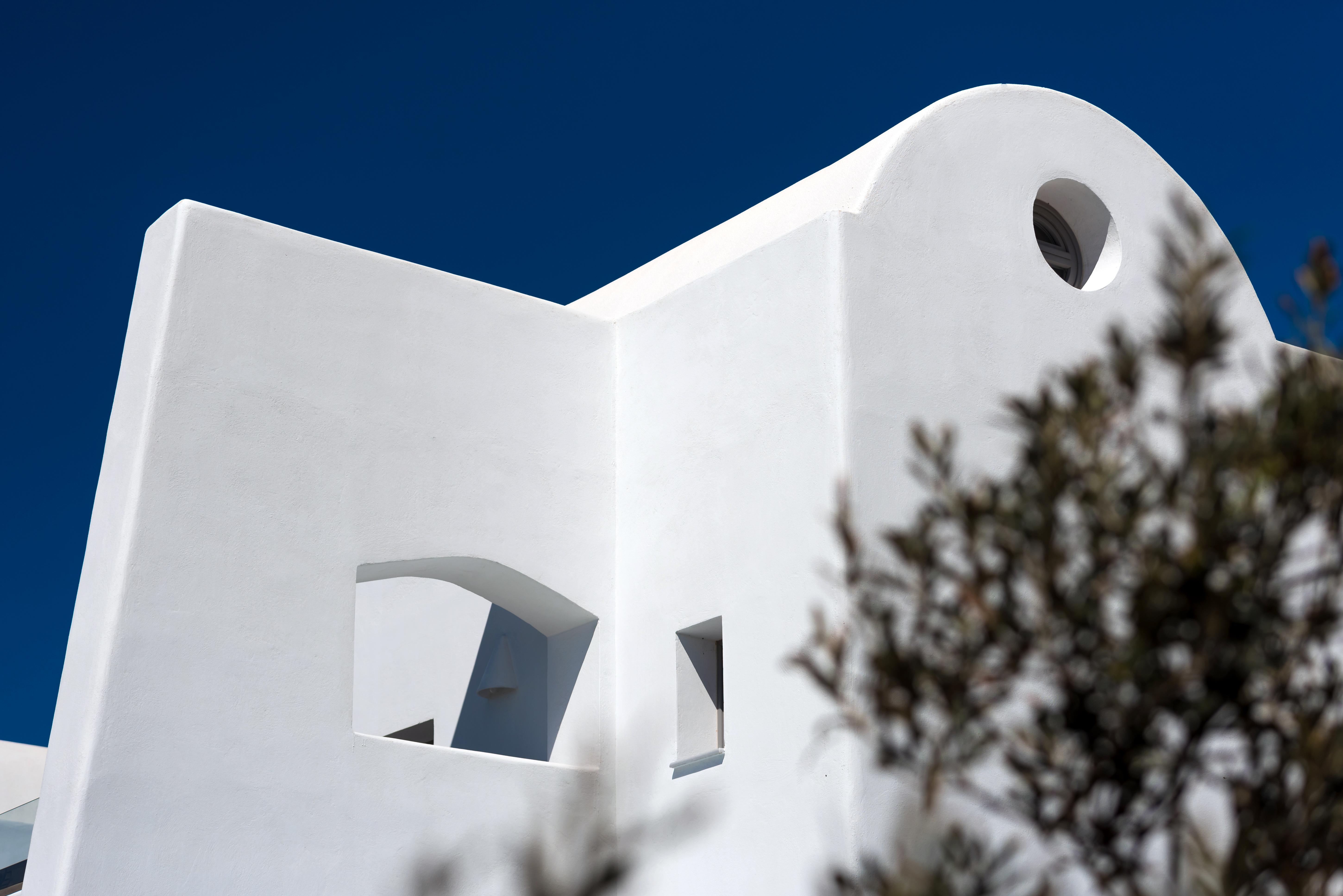 White Harmony Suites メガロホリ エクステリア 写真