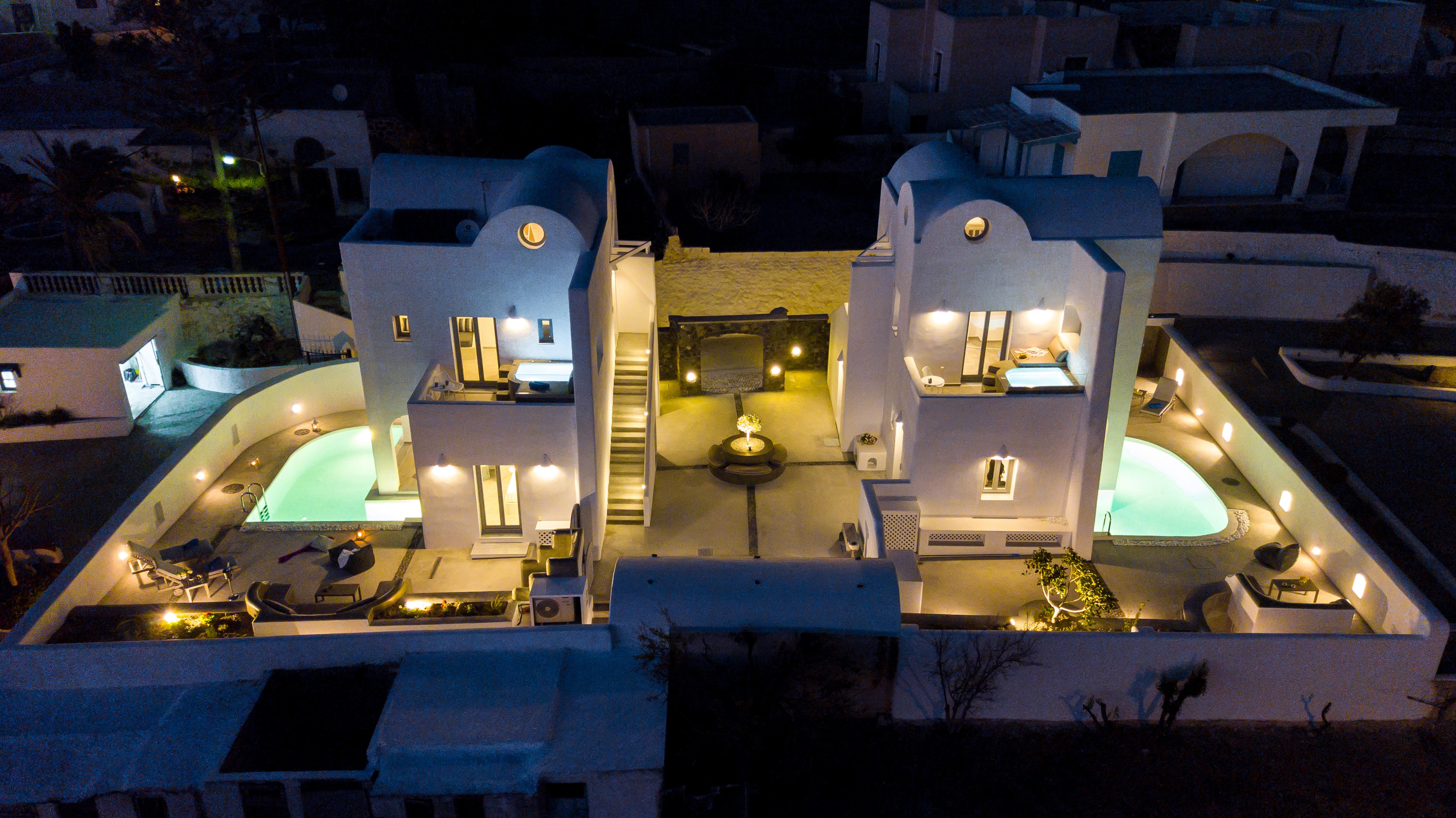 White Harmony Suites メガロホリ エクステリア 写真